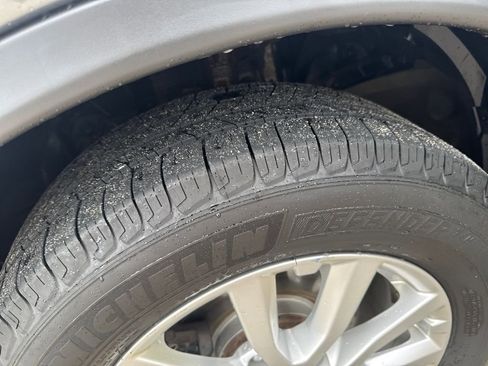 Used 2017 Nissan Rogue SV image 27