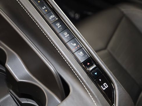 Used 2023 Chevrolet Corvette Z06 image 46