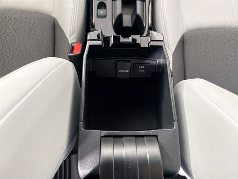 Used 2025 Toyota Corolla XSE FWD image 33