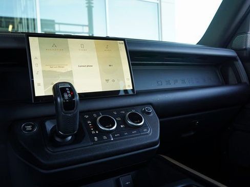 Used 2022 Land Rover Defender 110 X image 16