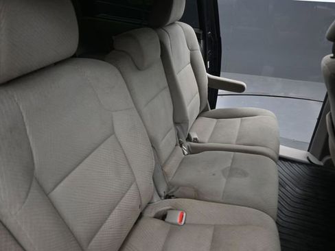 Used 2016 Honda Odyssey SE image 25