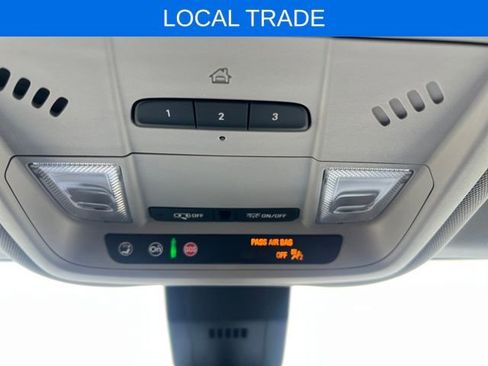 Used 2020 Chevrolet Equinox LT image 29