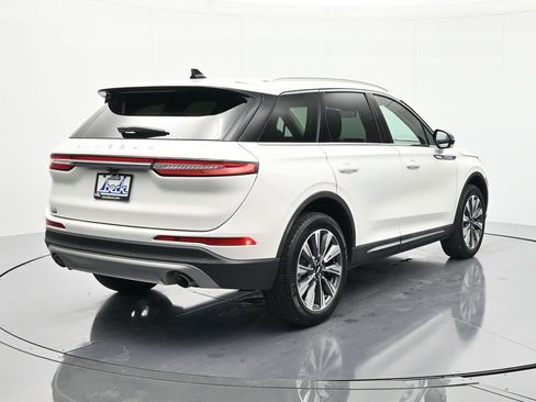 Used 2022 Lincoln Corsair Reserve w/ Elements Package FWD image 5