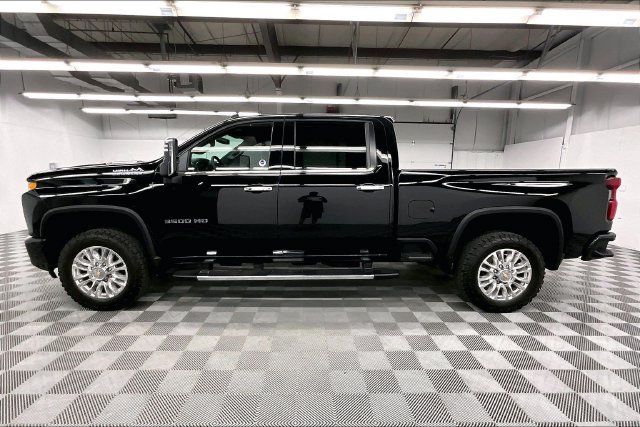 Used 2022 Chevrolet Silverado 3500 High Country AWD/4WD image 14