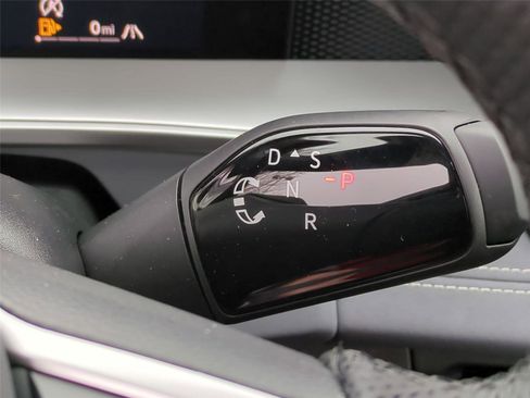 New 2026 Volkswagen Tiguan SE R-Line AWD/4WD image 12