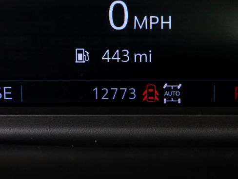 Used 2022 Chevrolet Silverado 2500 LTZ w/ LTZ Plus Package image 21