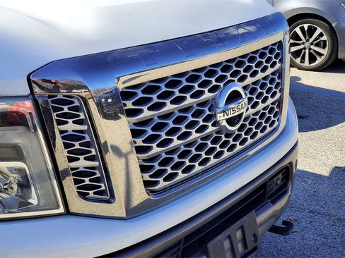 Used 2016 Nissan Titan Platinum Reserve image 3