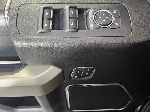 Used 2020 Ford F150 Lariat image 26