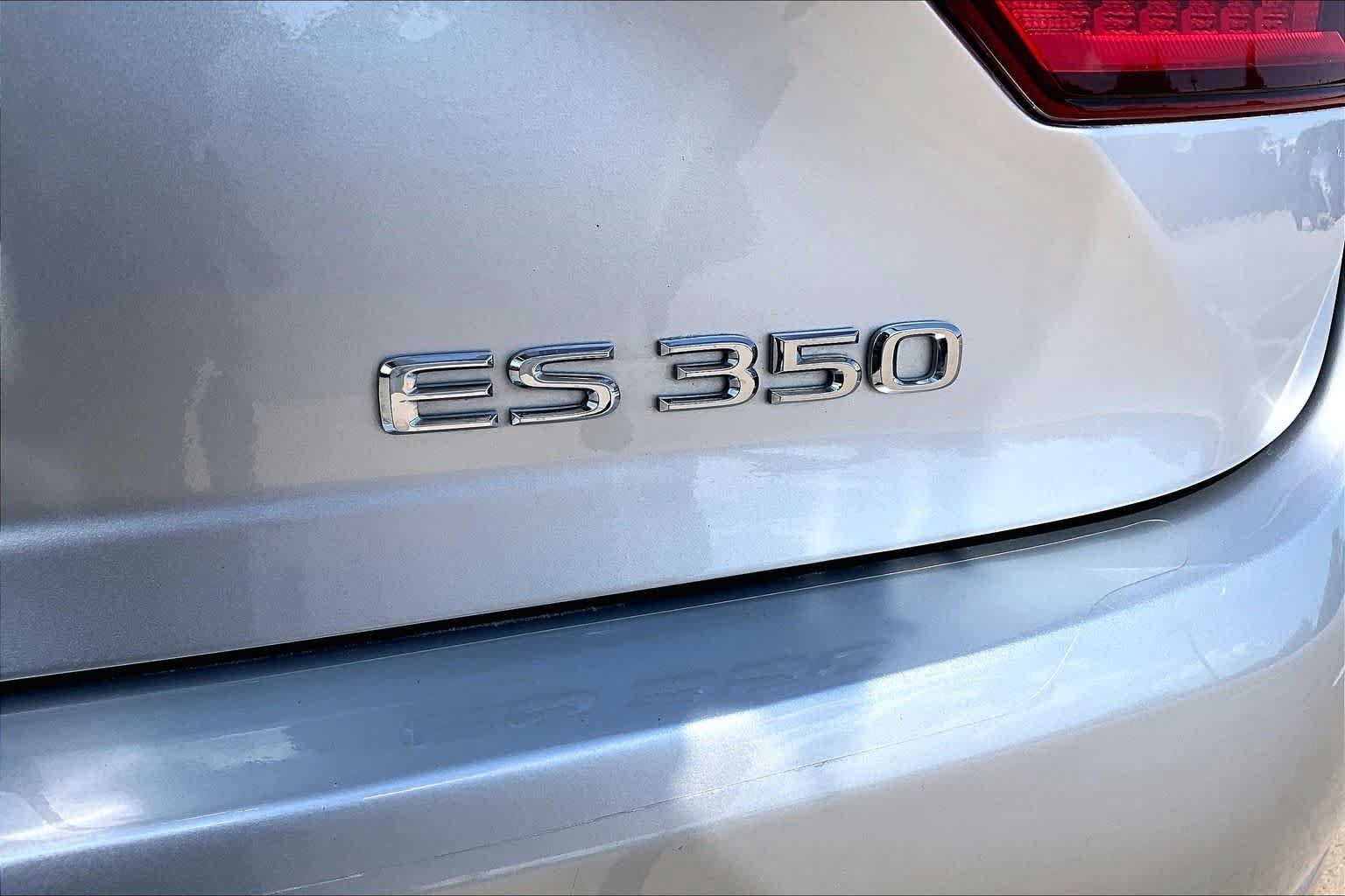 Used 2014 Lexus ES 350 w/ Luxury Package FWD image 10