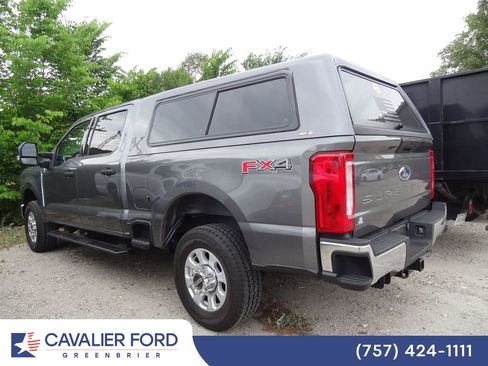 Used 2024 Ford F250 XLT w/ FX4 Off-Road Package AWD/4WD image 3