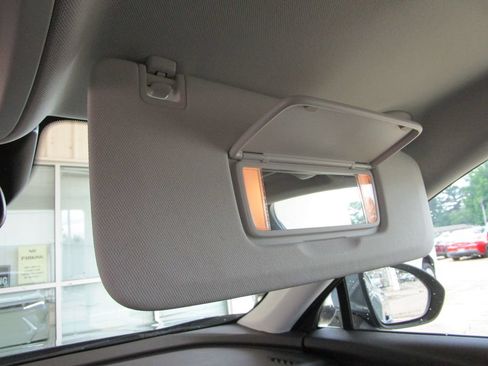 Used 2025 Buick Envision Preferred AWD/4WD image 40