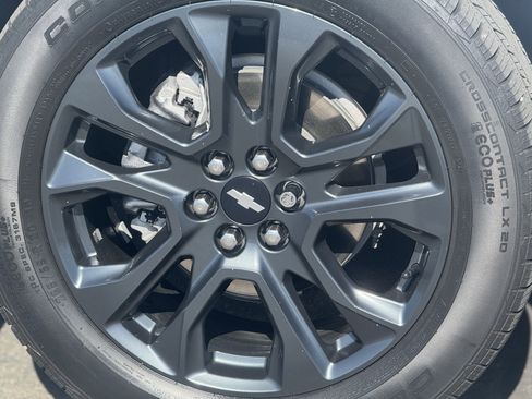 Used 2021 Chevrolet Traverse RS image 8