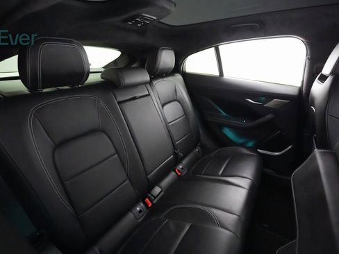 Used 2024 Jaguar I-PACE R-Dynamic HSE image 9