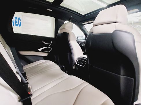 New 2026 Acura RDX SH-AWD image 44