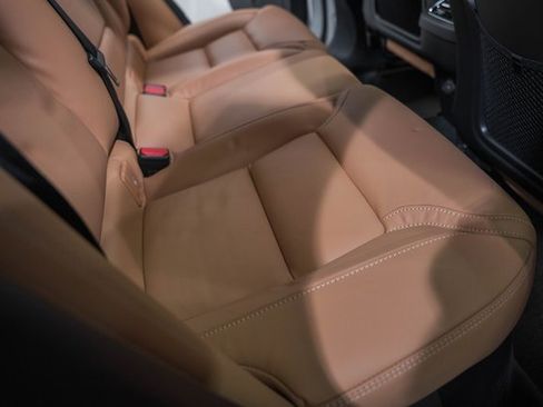 Used 2022 Volvo XC60 B5 Inscription w/ Climate Package image 30