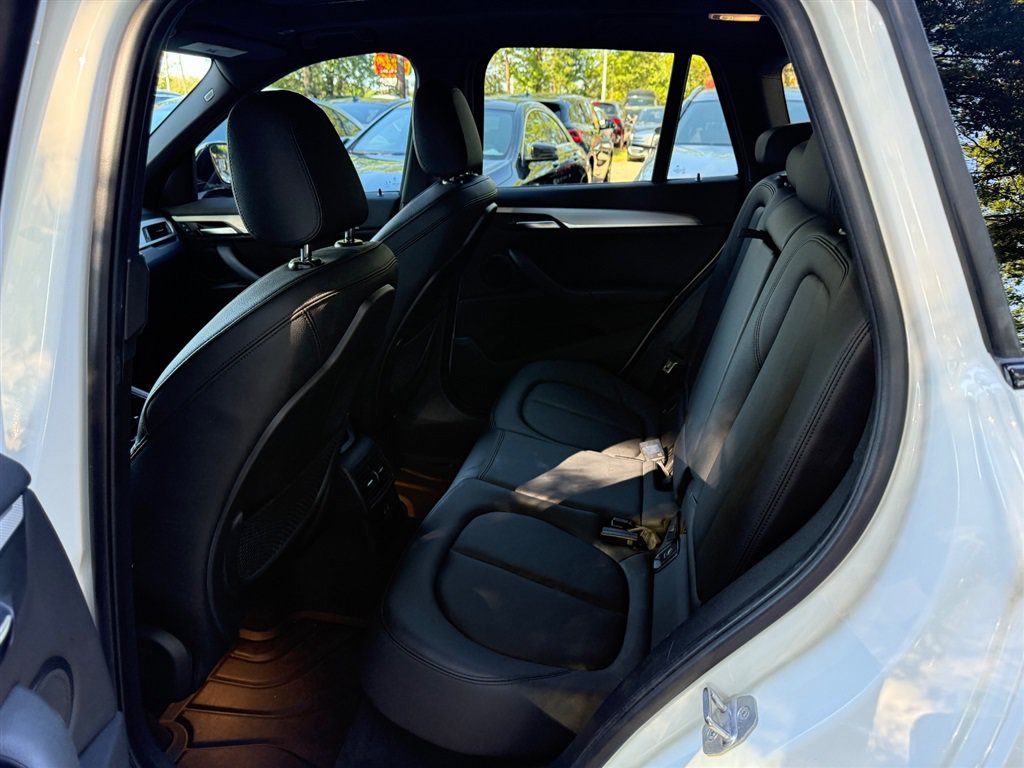 Used 2018 BMW X1 sDrive28i w/ M Sport Package FWD image 13
