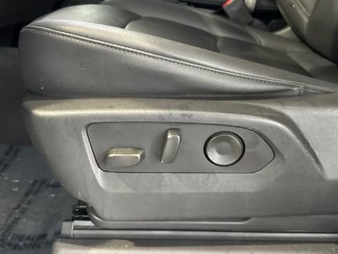 Used 2024 GMC Sierra 1500 SLT image 13