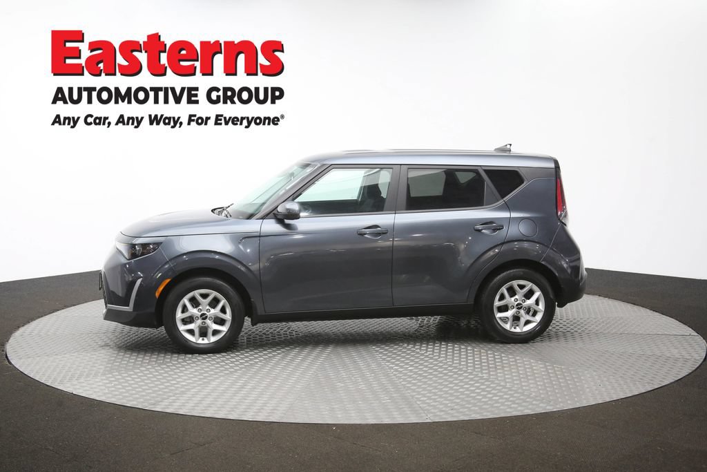 Used 2023 Kia Soul LX w/ LX Technology Package FWD image 58