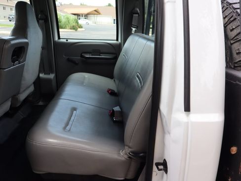 Used 2005 Ford F350 XL AWD/4WD image 21