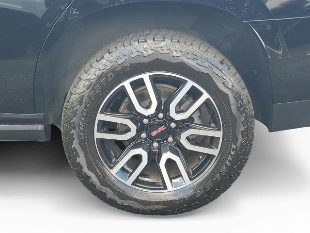 Used 2021 GMC Yukon AT4 w/ AT4 Premium Package AWD/4WD image 41