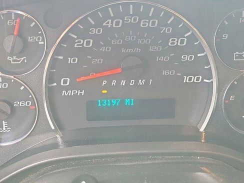 Used 2024 GMC Savana 2500 w/ Driver Convenience Package RWD image 21