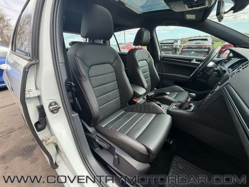 Used 2017 Volkswagen GTI SE FWD image 43
