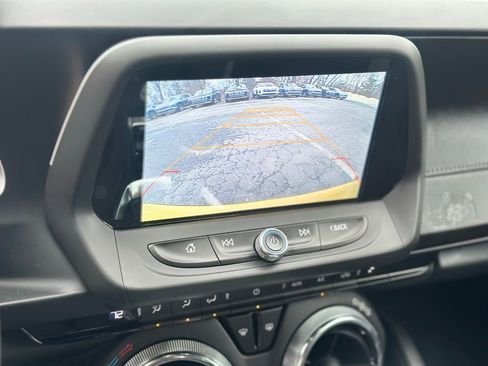 Used 2017 Chevrolet Camaro SS image 13