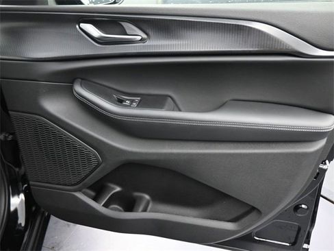 New 2025 Jeep Grand Cherokee L Altitude image 34