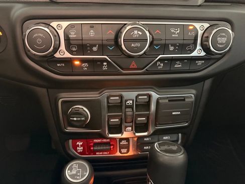 Used 2023 Jeep Wrangler Unlimited Rubicon 392 w/ Dual Top Group AWD/4WD image 15