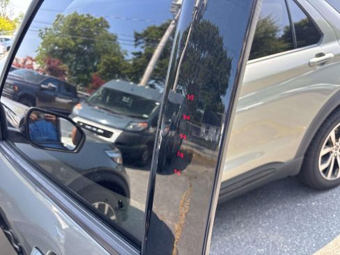 Used 2020 Ford Explorer ST w/ Premium Technology Package image 6