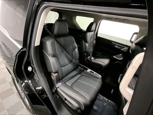 Used 2025 INFINITI QX80 Sensory AWD/4WD image 26