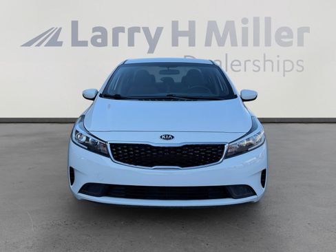 Used 2017 Kia Forte LX FWD image 8