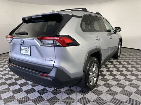 Used 2024 Toyota RAV4 LE AWD/4WD image 9
