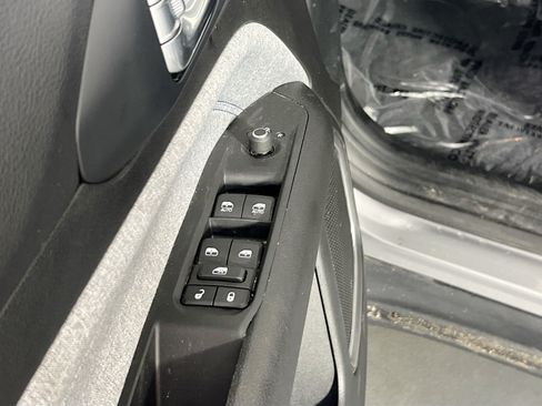 Used 2022 Jeep Compass Latitude w/ Convenience Group AWD/4WD image 17