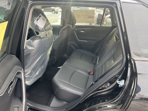 New 2025 Toyota RAV4 XLE Premium image 5