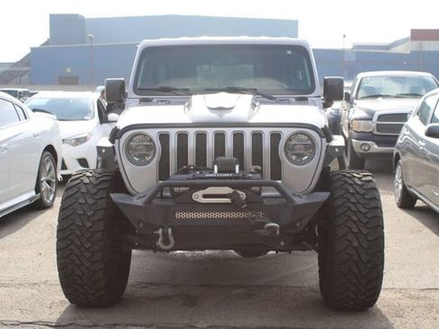Used 2018 Jeep Wrangler Unlimited Sahara AWD/4WD image 2
