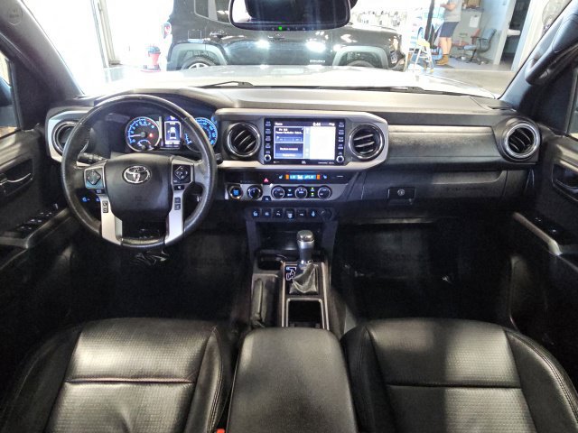 Used 2022 Toyota Tacoma Limited AWD/4WD image 31