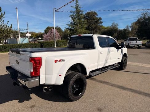 Used 2019 Ford F350 Lariat w/ Lariat Value Package image 4