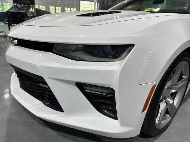 Used 2016 Chevrolet Camaro SS RWD image 24