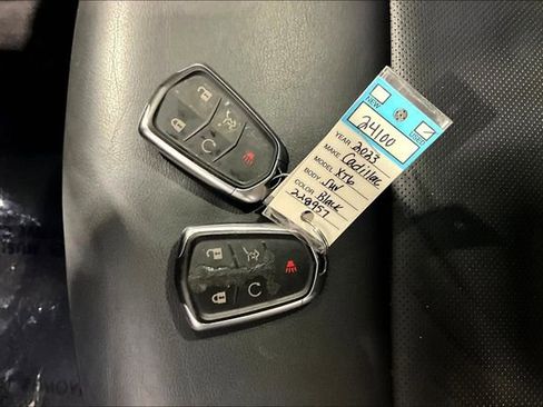 Used 2023 Cadillac XT6 Sport image 37