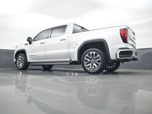 Used 2024 GMC Sierra 1500 Denali w/ Denali Reserve Package AWD/4WD image 31