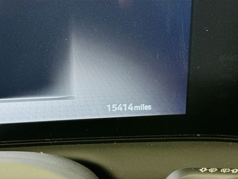 Used 2023 Nissan Ariya AWD image 19