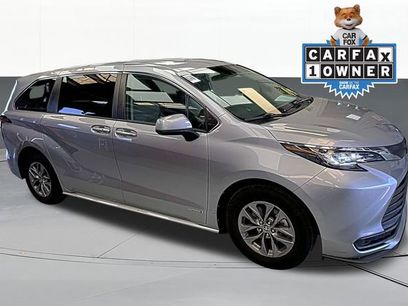 Used 2021 Toyota Sienna LE