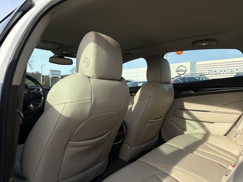 Used 2017 Buick LaCrosse Preferred image 29