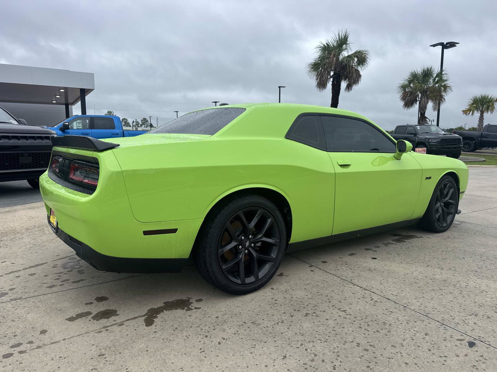 Used 2023 Dodge Challenger R/T w/ Blacktop Package RWD image 7