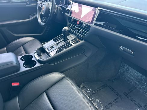Certified 2023 Porsche Macan S AWD/4WD image 20