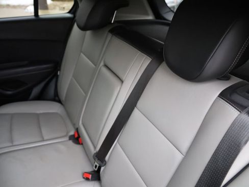 Used 2015 Chevrolet Trax LTZ image 19