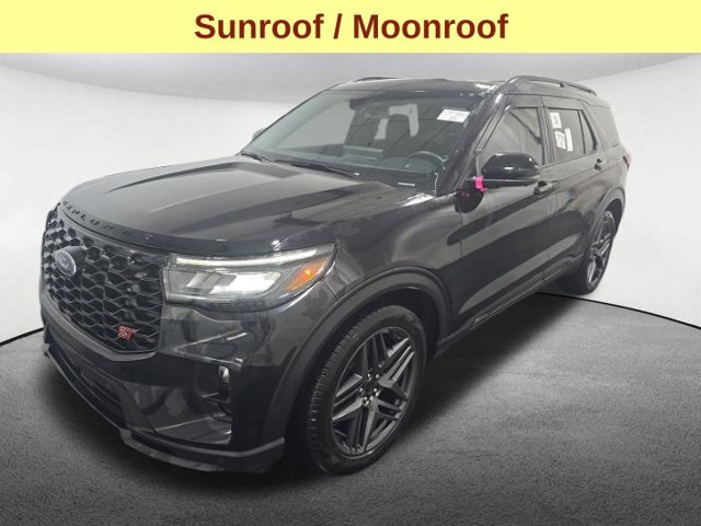 Used 2025 Ford Explorer ST AWD/4WD image 5