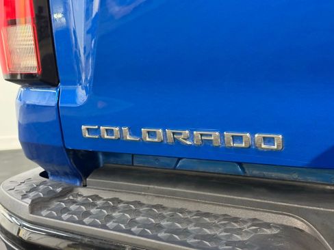 Used 2024 Chevrolet Colorado ZR2 w/ Technology Package AWD/4WD image 8