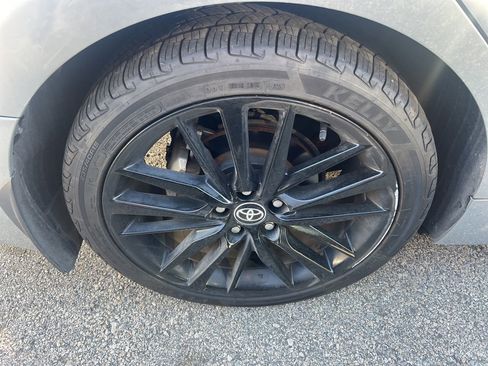 Used 2023 Toyota Camry XSE w/ Navigation Package image 15